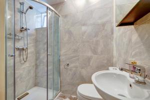 Sliema Townhouse with Rooftop Terrace