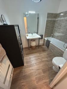 Superbe nid douillet 42m avec balcon et parking