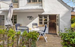 2 Bedroom Awesome Apartment In Vejstrup