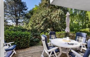 2 Bedroom Awesome Apartment In Vejstrup