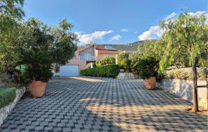 Stunning Home In Kastel Stari