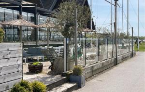 1 Bedroom Beautiful Home In Limhamn