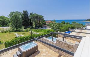 3 Bedroom Awesome Home In Umag 