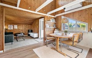 Cozy Home In Hemmet With Wifi