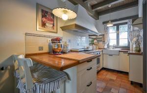 2 Bedroom Amazing Home In Vrtlinovec 