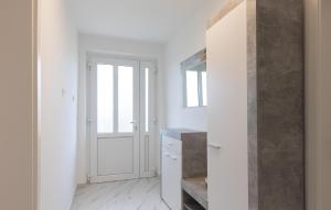 Stunning Home In Blato Na Cetini