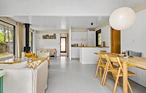 3 Bedroom Gorgeous Home In Højby