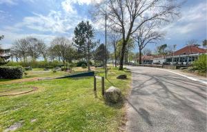 Awesome Home In Wezuperbrug