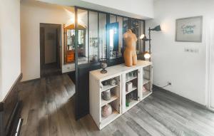Maisons de vacances Lovely Home In Cornillon : photos des chambres