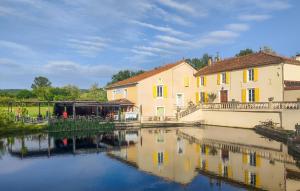 Maisons de vacances Lovely Home In Cornillon : photos des chambres
