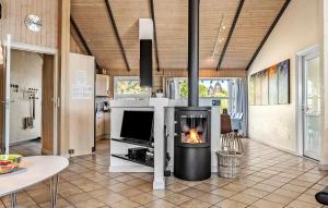 Cozy Home In Hejls With Sauna