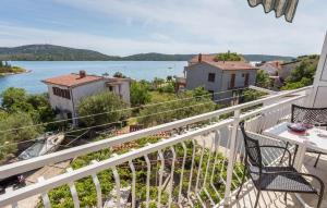 Amazing Apartment In Pirovac With Wifi