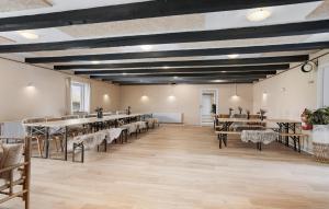 6 Bedroom Gorgeous Home In Tranekær