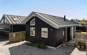 2 Bedroom Cozy Home In Otterup