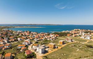 Awesome Apartment In Povljana With Wifi