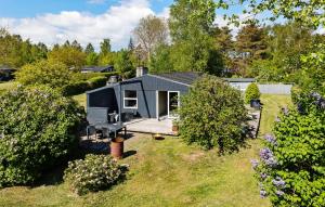 Cozy Home In Rønde With Wifi