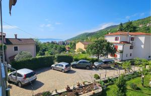 2 Bedroom Gorgeous Apartment In Lovran