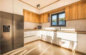 Cozy Home In Kastelir With Sauna 