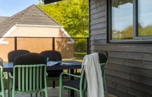 4 Bedroom Gorgeous Home In Oksbøl