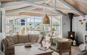 3 Bedroom Beautiful Home In Blokhus