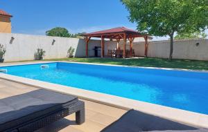 Amazing Home In Barban