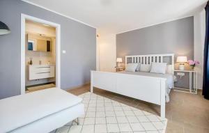 Amazing Home In Barban