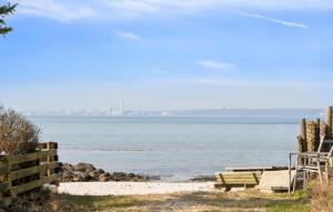 2 Bedroom Stunning Home In Knebel