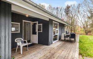 3 Bedroom Lovely Home In Glesborg