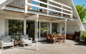 3 Bedroom Cozy Home In Hadsund