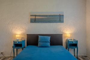 La Cabane de Manolo, near forest, 2-4 people