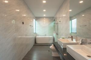 V193 Next-Door Villas 6BR 2 Pools For Group Vibe!