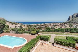 Pool & Panoramic Villa - 9 mins city center