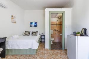 Lemon Trees Rooms II