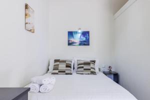 Lemon Trees Rooms II