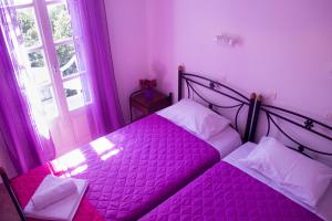 Bay's Spetses Greece