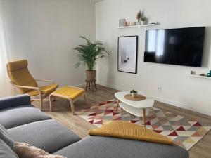 Maisons de vacances Modern family home with hot tub and garden : photos des chambres