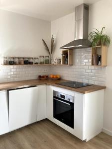 Maisons de vacances Modern family home with hot tub and garden : photos des chambres