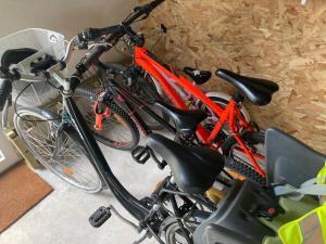 Maisons de vacances Modern family home with hot tub and garden : photos des chambres