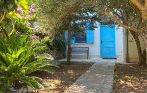 1 Bedroom Lovely Apartment In Nerezine 