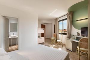 Chambre Triple Standard - Vue sur Mer