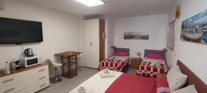 Very quiet studio, central old town