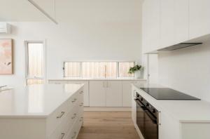 Laguna Beach House Ocean Grove-pets welcome