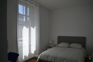 Maisons de vacances Maison de ville 4 chambres a Cholet, Ideale pour les familles, groupes et sportifs ! : photos des chambres