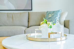 Peaceful 2BR Retreat Near Burj Al Arab