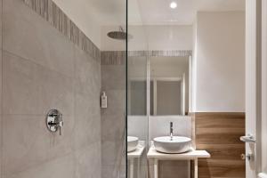 Double or Twin Room with Sea View