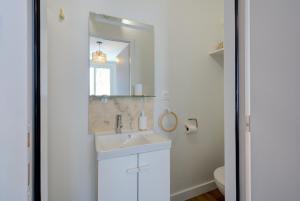 Appartements Urban - 800 m Gare- Hyper center - WiFi - Climatise : photos des chambres
