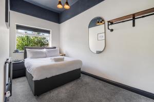 Wrights Terrace - Air Host and Stay - 4 Bedroom