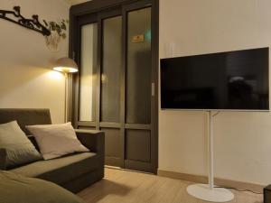 HUG3 HapJeong HongDae Nearby High End