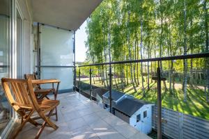 Spacious Two-Bedroom Apartment with 2 Parking Spaces by Noclegi Renters