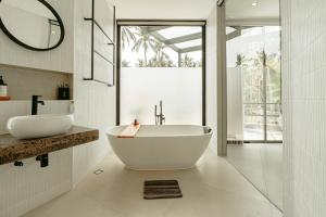 Makai 3 New Luxury Digital Nomad Honeymoon Villa